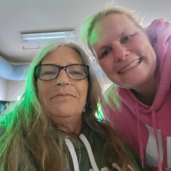 Meet your Posher, Naydeen show Saturday at 9am always 3 doller stared - Picture 3 of 9